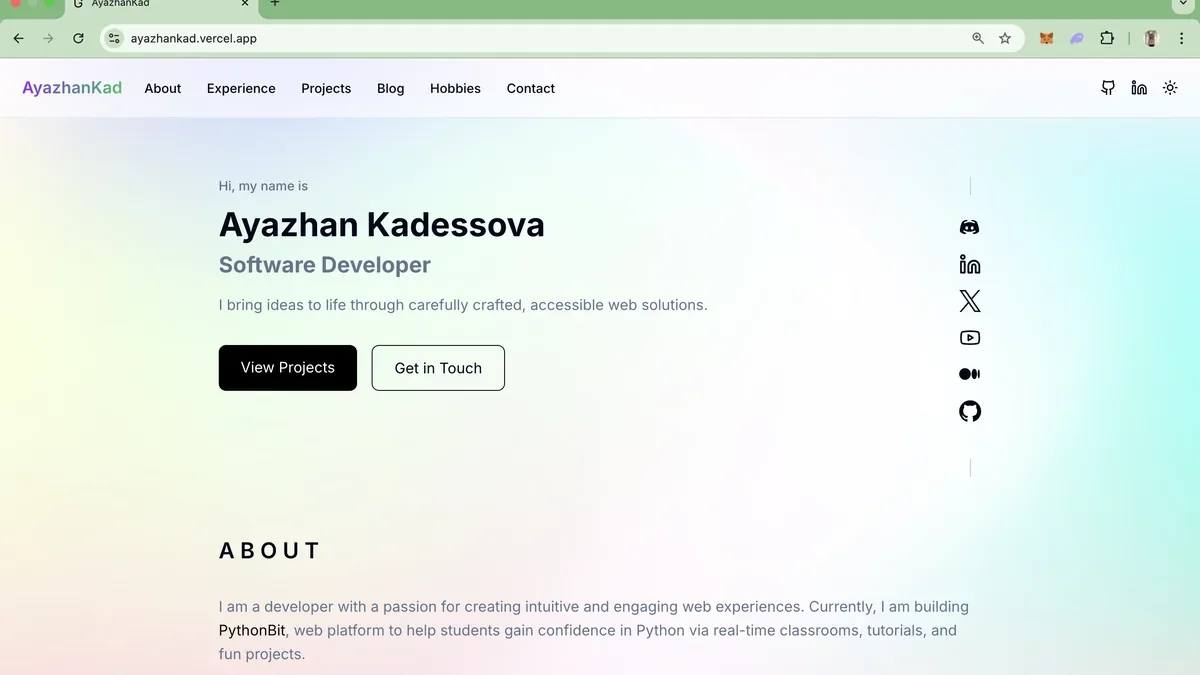 Превью Nextjs Shadcn Portfolio